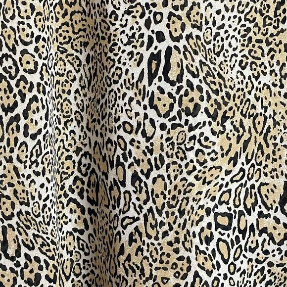 Chico's‎ Size 3 XL Button Up Long Sleeve Animal Print Blouse Brown Tan - Picture 3 of 7